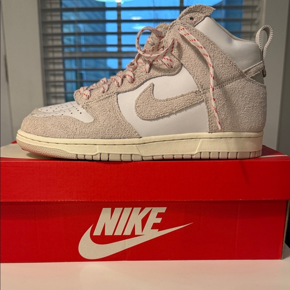 Nike Dunk High - Pink and White - Picture 3 of 3